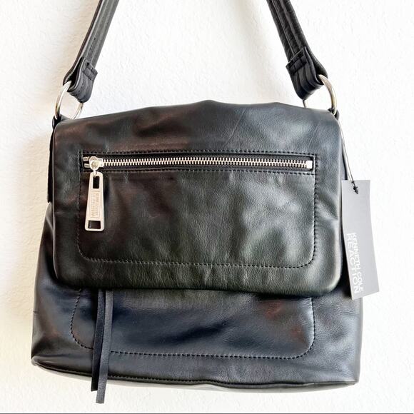 KENNETH COLE BLACK LEATHER PAD ABOUT YOU SHOULDER BAG BRAND NEW - Picture 2 of 7